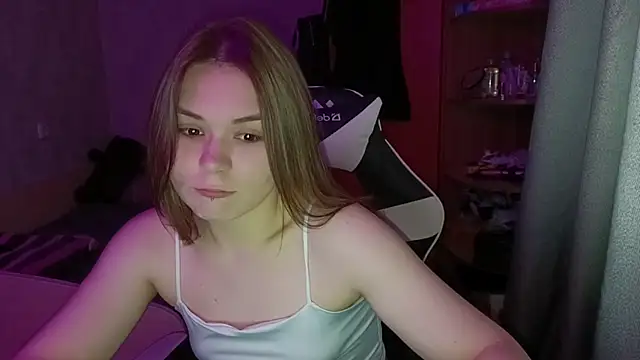 Sophi gi online show from September 2025 04:47:02 AM