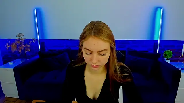 Snapshot of MilaAddams chatting on November 2025 06:34:01 AM MilaAddams online show from November 2025 06:34:01 AM