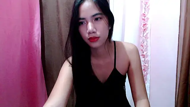 Snapshot of Shy_SexyLady chatting on October 2025 05:05:01 AM Shy SexyLady online show from October 2025 05:05:01 AM