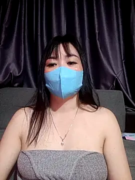 ChunkyLy online show from September 2025 02:28:01 PM