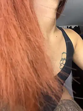 sissielil online show from November 2025 02:41:01 PM