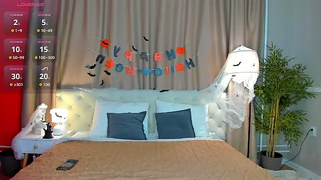 Snapshot of Belle_Wa1ker chatting on October 2025 08:40:01 AM Belle Wa1ker online show from October 2025 08:40:01 AM