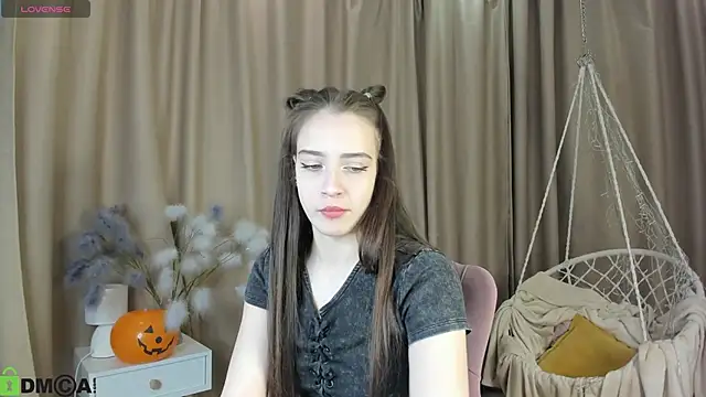 Snapshot of Belle_Wa1ker chatting on October 2025 03:08:01 AM Belle Wa1ker online show from October 2025 03:08:01 AM