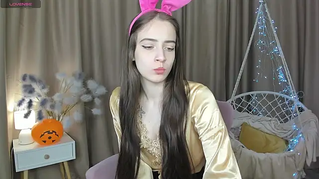 Snapshot of Belle_Wa1ker chatting on October 2025 04:24:02 AM Belle Wa1ker online show from October 2025 04:24:02 AM