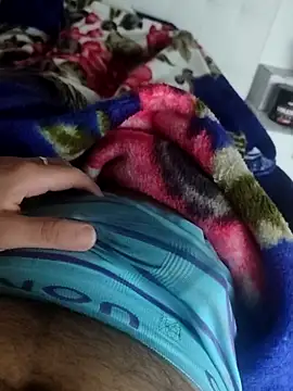 Yazaza1999 online show from September 2025 09:53:01 PM