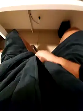 Snapshot of hpp66 chatting on October 2025 05:52:01 PM hpp66 online show from October 2025 05:52:01 PM