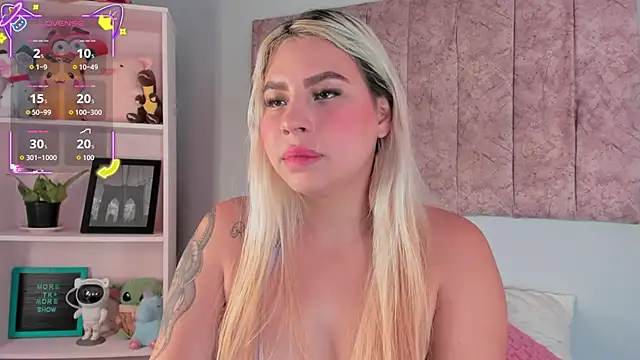 Snapshot of naomi_sanz chatting on October 2025 03:10:02 PM naomi sanz online show from October 2025 03:10:02 PM