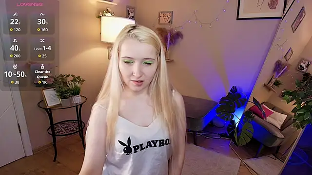 Snapshot of Milana_Key chatting on November 2025 09:13:02 PM Milana Key online show from November 2025 09:13:02 PM