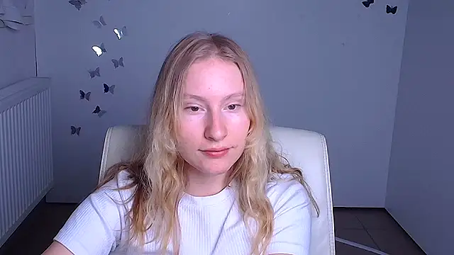 Elizabeth Kissa online show from September 2025 05:34:02 PM