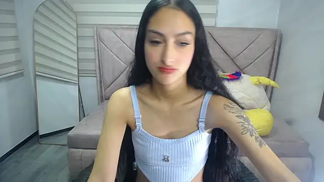 Tifany v online show from September 2025 08:12:02 PM