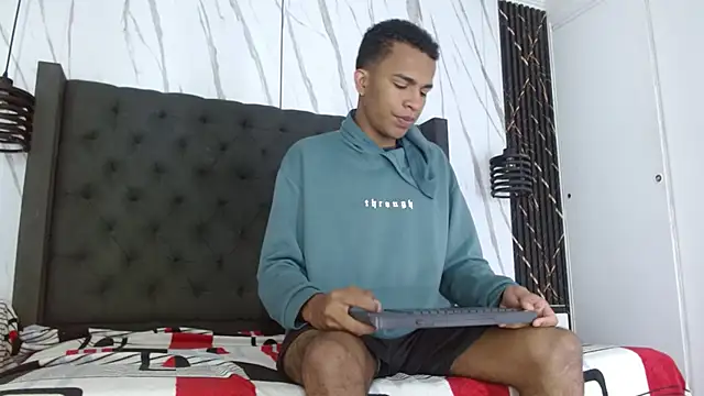 Snapshot of aston_xvera chatting on October 2025 03:27:01 AM aston xvera online show from October 2025 03:27:01 AM