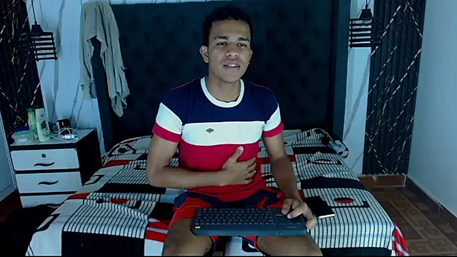 Snapshot of aston_xvera chatting on October 2025 03:45:02 AM aston xvera online show from October 2025 03:45:02 AM