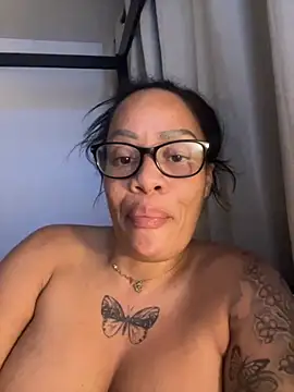 sugarsweetie8000 online show from September 2025 08:55:02 PM