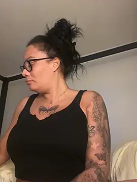 sugarsweetie8000 online show from September 2025 08:56:02 PM
