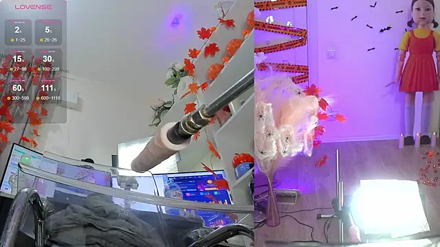 Ur lil bb online show from October 2025 12:06:02 PM