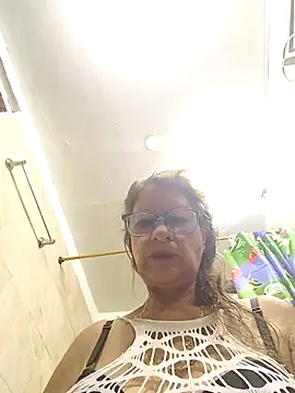 MaryLunne online show from October 2025 11:06:01 AM