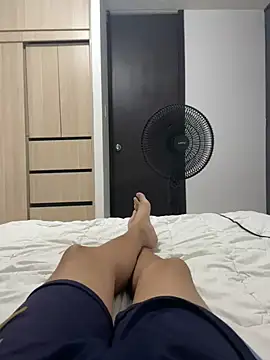 Snapshot of regina_mills_milk chatting on October 2025 05:17:02 AM regina mills milk online show from October 2025 05:17:02 AM