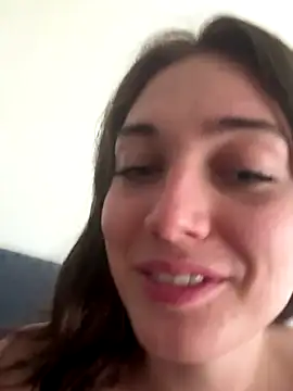 Petitbiscuit2B0 online show from November 2025 11:33:01 AM