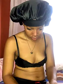 Pretty Beauty online show from October 2025 09:41:01 AM