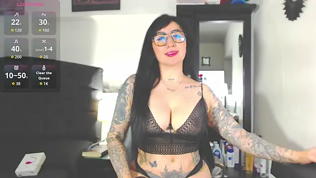 Snapshot of Vicky_hotmilf chatting on October 2025 11:18:02 AM Vicky hotmilf online show from October 2025 11:18:02 AM