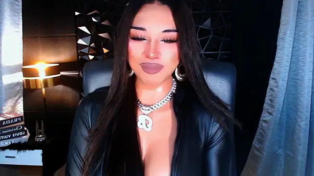 Snapshot of xUrGoddess_Bellax chatting on October 2025 08:09:02 AM xUrGoddess Bellax online show from October 2025 08:09:02 AM