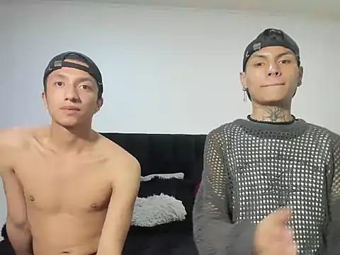 Snapshot of mhatias_ chatting on October 2025 02:07:01 AM mhatias online show from October 2025 02:07:01 AM