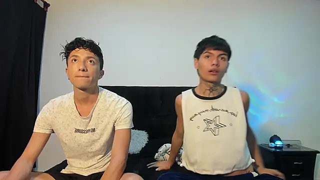 Snapshot of mhatias_ chatting on October 2025 01:31:01 AM mhatias online show from October 2025 01:31:01 AM