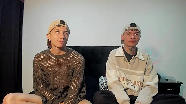 Snapshot of mhatias_ chatting on November 2025 05:08:02 AM mhatias online show from November 2025 05:08:02 AM