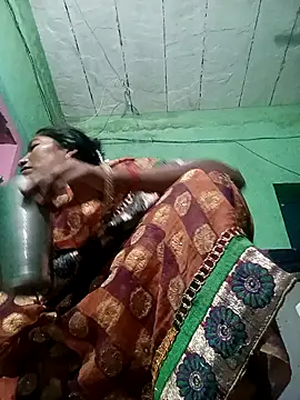 Snapshot of Jivika_Jaiswal chatting on October 2025 11:04:02 PM Jivika Jaiswal online show from October 2025 11:04:02 PM