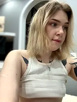 elliss  online show from October 2025 01:23:04 PM