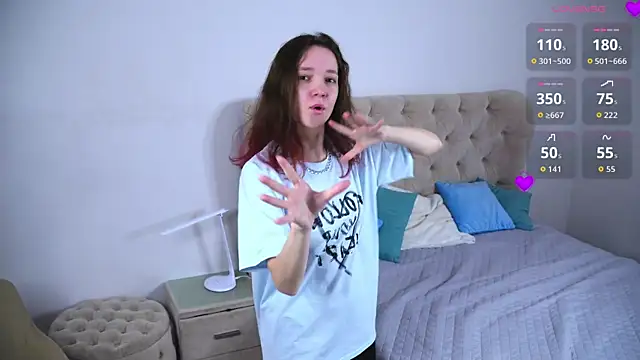 Snapshot of RolandaFolkes chatting on October 2025 04:32:01 AM RolandaFolkes online show from October 2025 04:32:01 AM