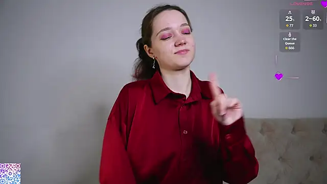 Snapshot of RolandaFolkes chatting on November 2025 04:45:01 AM RolandaFolkes online show from November 2025 04:45:01 AM