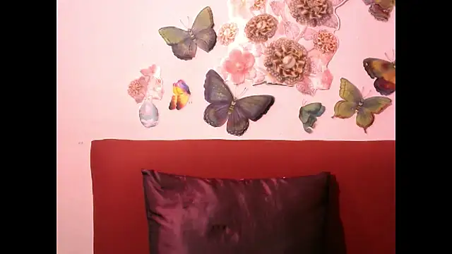 Snapshot of Indiansexydimples chatting on October 2025 07:32:01 AM Indiansexydimples online show from October 2025 07:32:01 AM