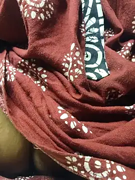 Snapshot of desi_boudi87 chatting on September 2025 11:42:01 PM desi boudi87 online show from September 2025 11:42:01 PM