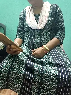 Snapshot of desi_boudi87 chatting on November 2025 11:45:01 AM desi boudi87 online show from November 2025 11:45:01 AM