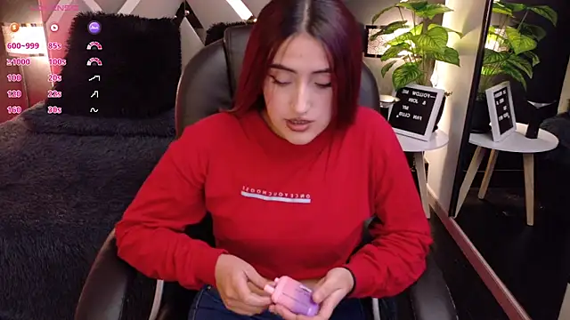 Snapshot of Miia_bunny chatting on September 2025 09:19:02 PM Miia bunny online show from September 2025 09:19:02 PM