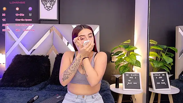 Snapshot of Miia_bunny chatting on September 2025 08:14:01 PM Miia bunny online show from September 2025 08:14:01 PM