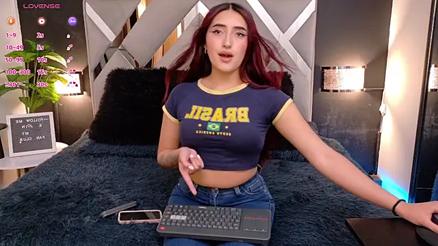 Snapshot of Miia_bunny chatting on October 2025 08:40:02 PM Miia bunny online show from October 2025 08:40:02 PM