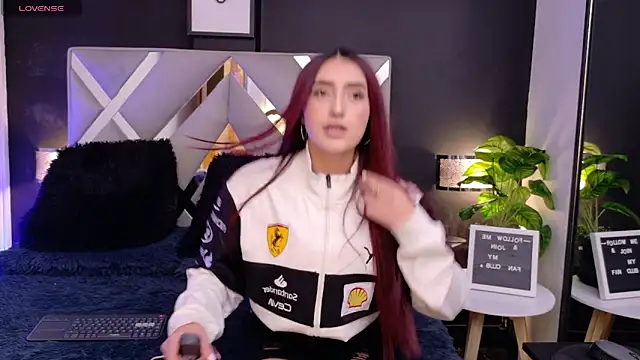 Snapshot of Miia_bunny chatting on October 2025 08:17:02 PM Miia bunny online show from October 2025 08:17:02 PM