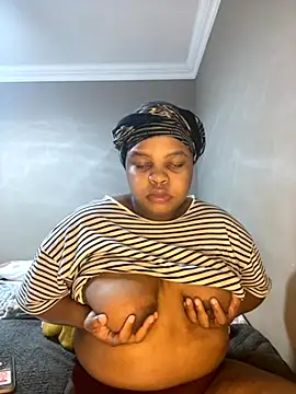MamoM24 online show from September 2025 07:30:02 AM