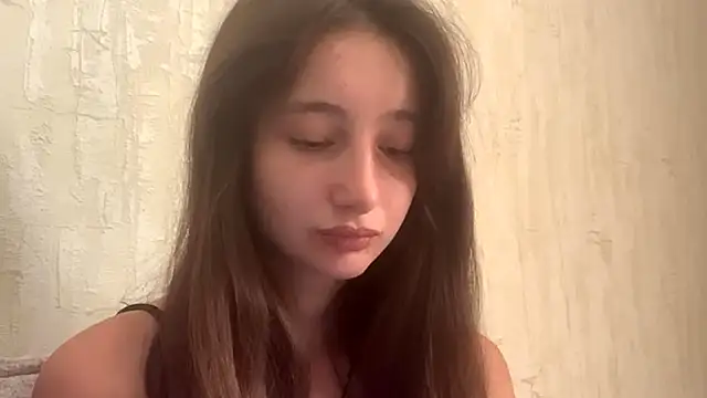 Cutie Emilia online show from September 2025 12:40:01 PM