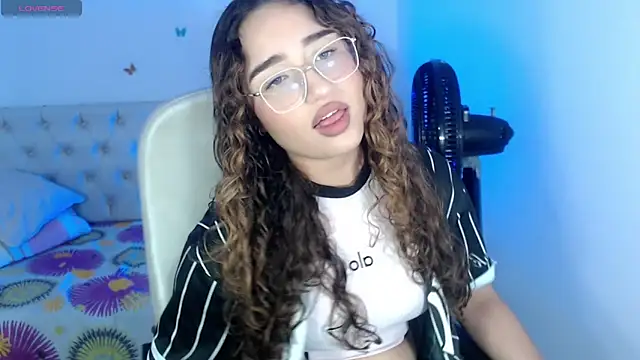sasha 17  online show from September 2025 03:23:02 PM