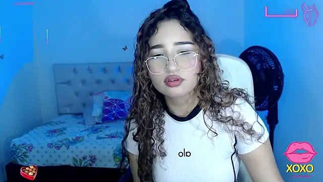 sasha 17  online show from October 2025 05:10:02 PM