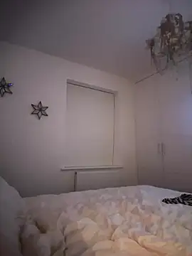 Snapshot of Remirosee chatting on October 2025 09:15:01 PM Remirosee online show from October 2025 09:15:01 PM