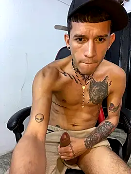 Snapshot of dilan_abraham12 chatting on November 2025 09:41:02 AM dilan abraham12 online show from November 2025 09:41:02 AM