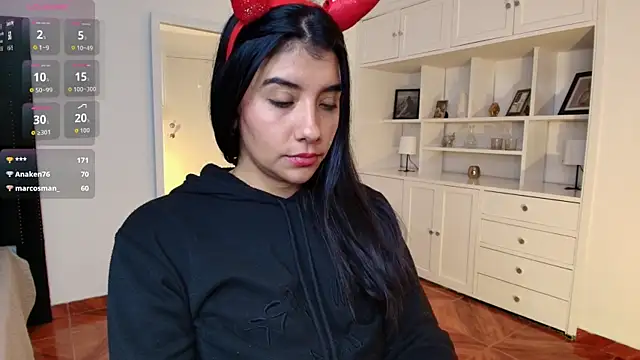 Snapshot of nina_moen chatting on October 2025 10:47:01 AM nina moen online show from October 2025 10:47:01 AM