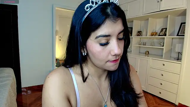 Snapshot of nina_moen chatting on November 2025 03:19:01 AM nina moen online show from November 2025 03:19:01 AM