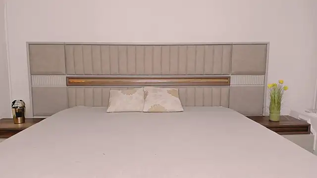 ClaudiaMilf online show from September 2025 09:09:02 PM