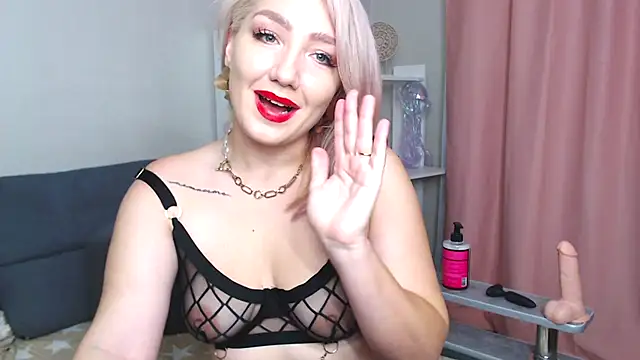 selenallen online show from November 2025 03:48:02 PM