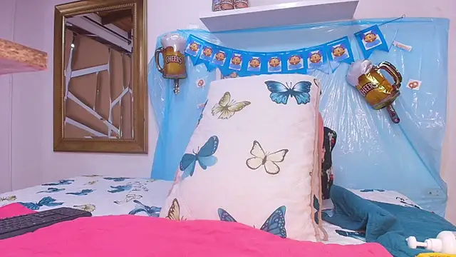 Snapshot of sweegirl69 chatting on September 2025 11:59:02 AM sweegirl69 online show from September 2025 11:59:02 AM